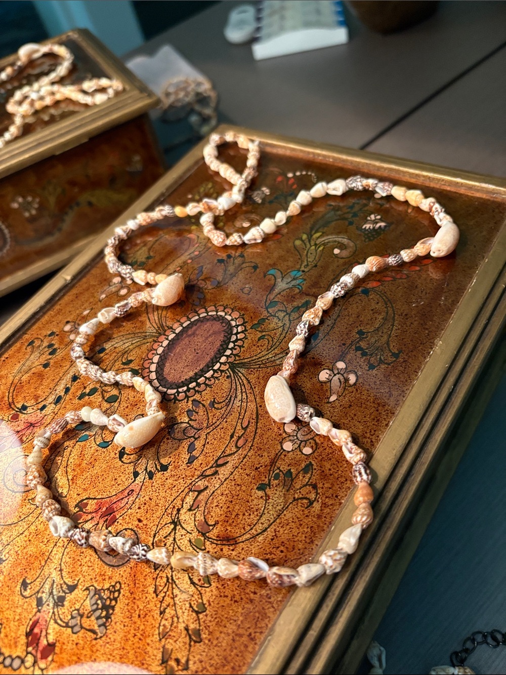 Handmade Shell Bead Necklace – Natural Peach Tone